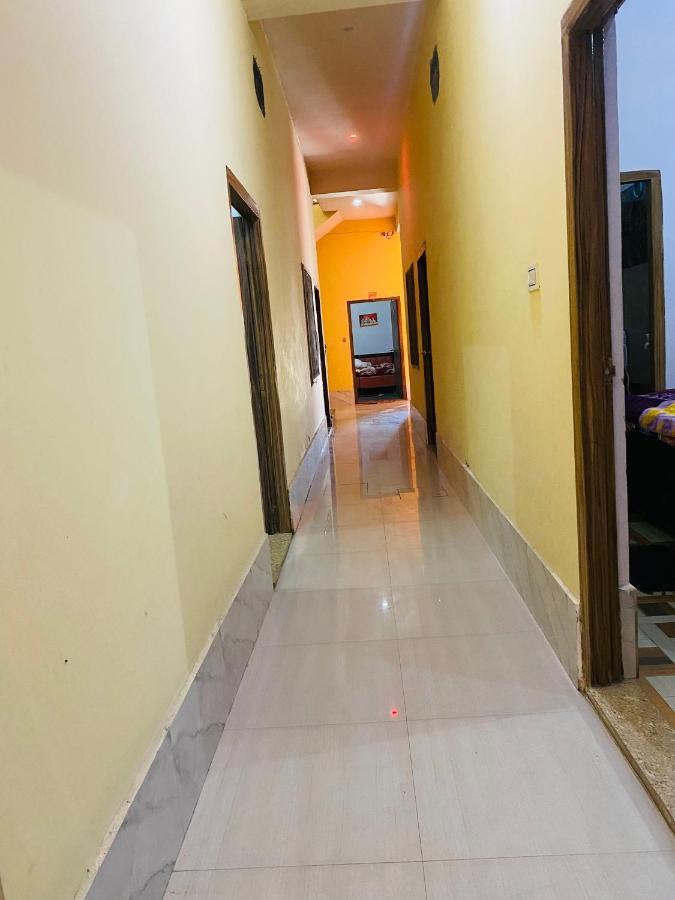 Balaji Homestay Mathura In Vrindavan Экстерьер фото