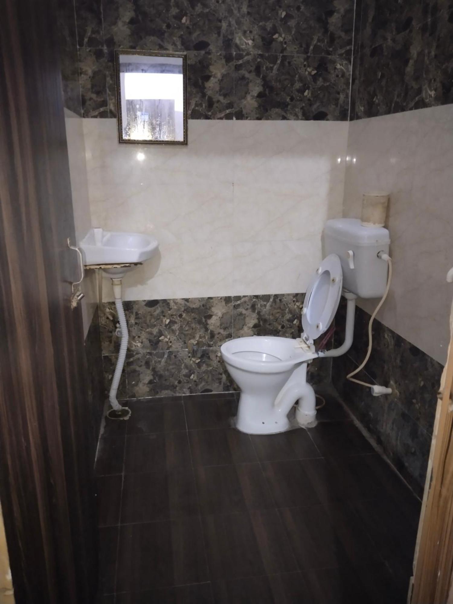 Balaji Homestay Mathura In Vrindavan Экстерьер фото