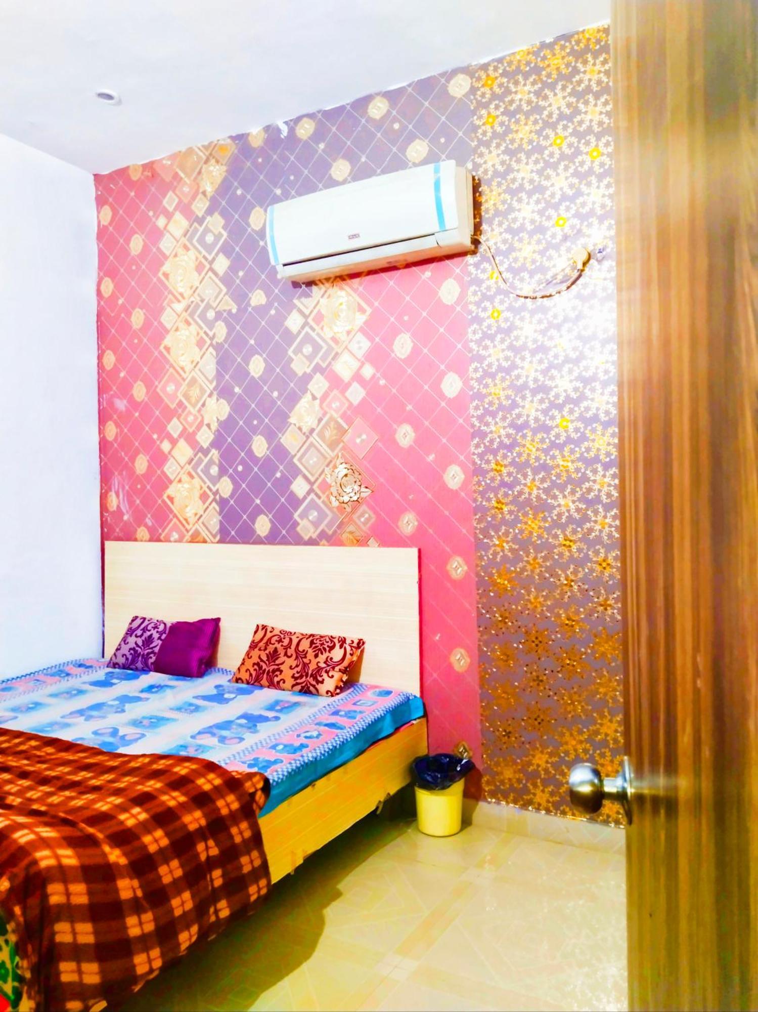 Balaji Homestay Mathura In Vrindavan Экстерьер фото