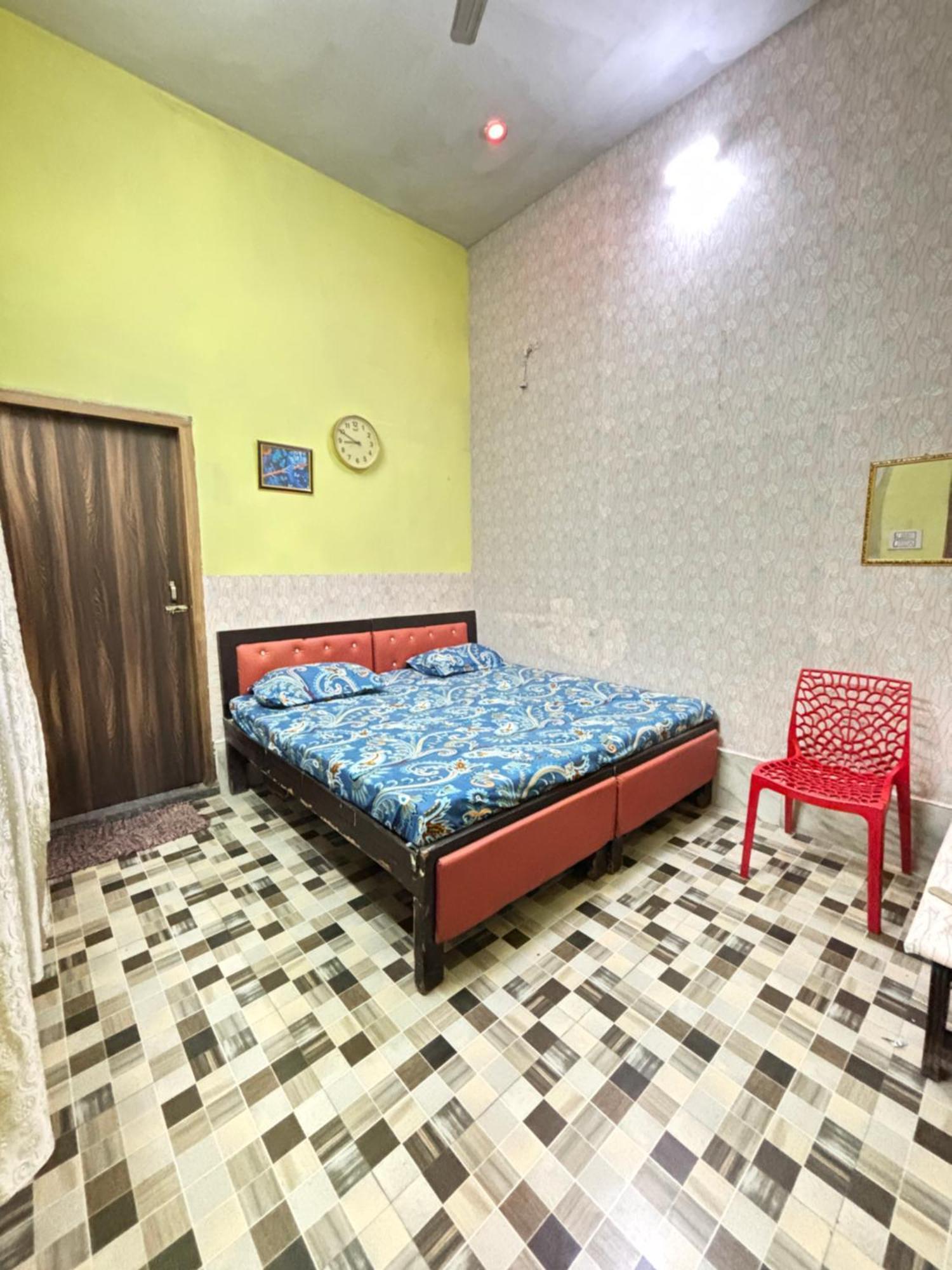 Balaji Homestay Mathura In Vrindavan Экстерьер фото